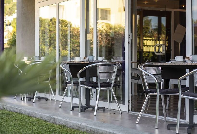 Smart Hotel Minusio, A Benvenuti