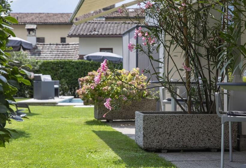 Smart Hotel Minusio, A Benvenuti