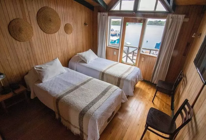 هتل Unicornio Azul