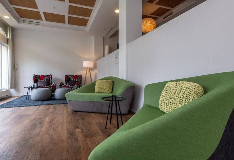 ホテル Victoria Lauberhorn Wengen