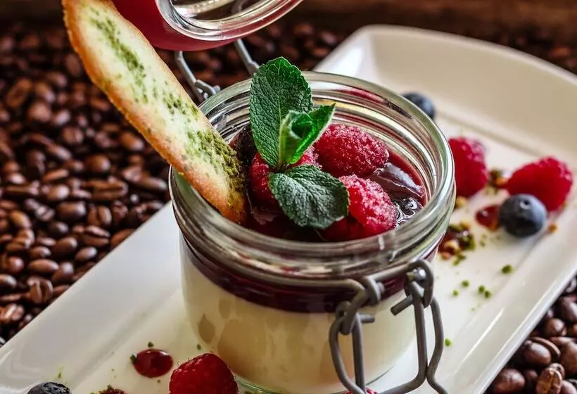 Отель Victoria Lauberhorn Wengen