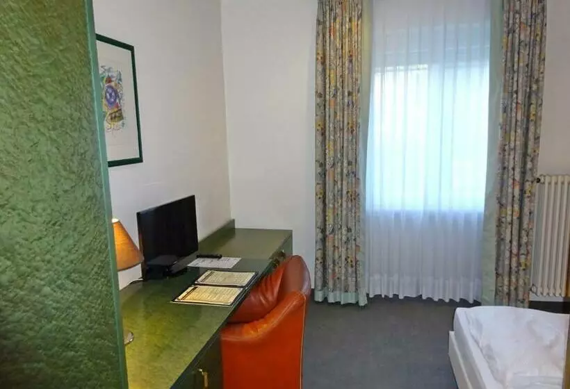 호텔 Villa Garni Gardenia