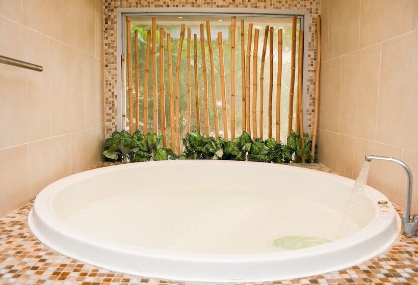 هتل Capilla Del Mar