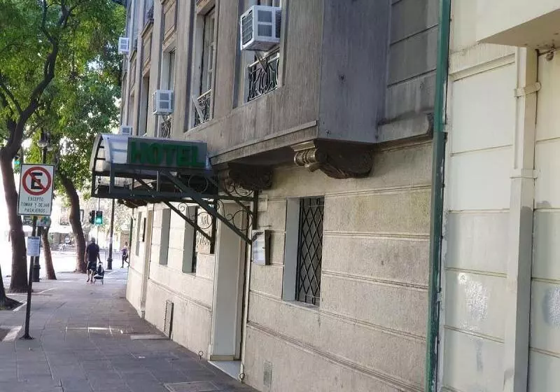 בית מלון כפרי Foresta