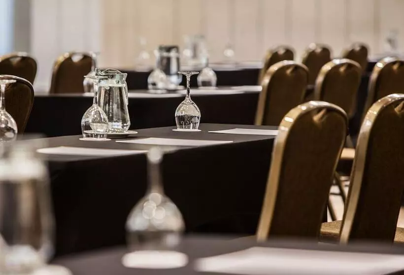 Hotel Le Méridien Santiago By Marriott