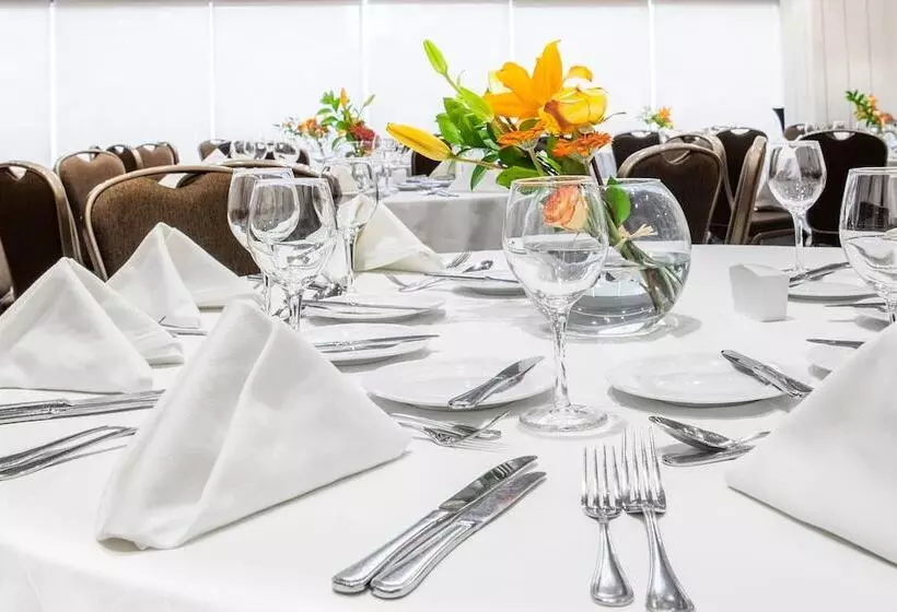 Hotel Le Méridien Santiago By Marriott