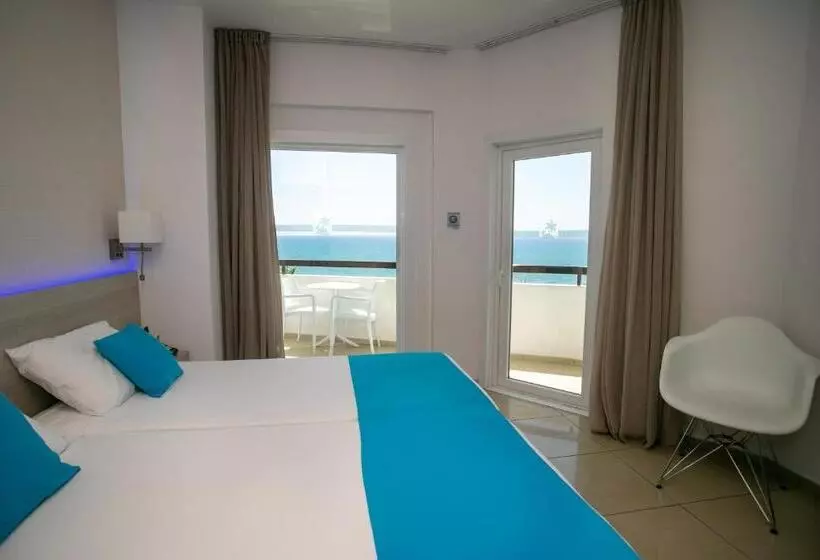 Les Palmiers Beach Boutique Hotel & Luxury Apartments