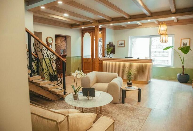 Отель Marcos Gamero