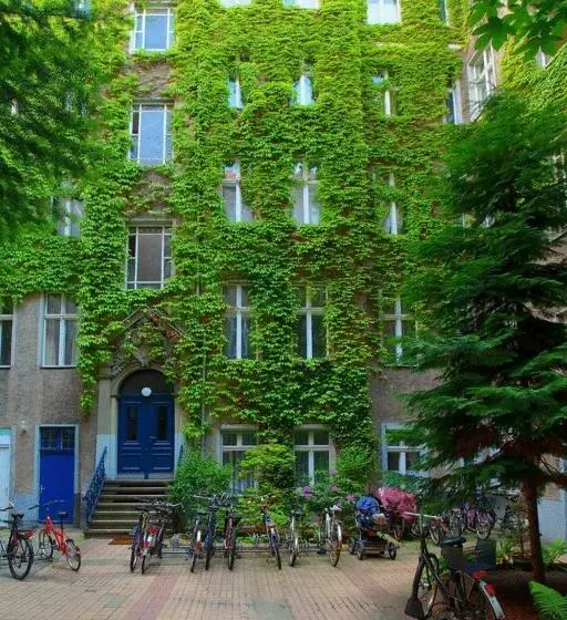 هتل Pension Cortina