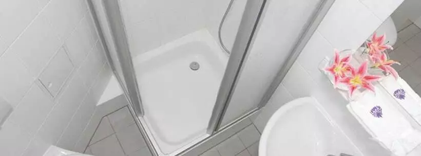 هتل Pension Cortina