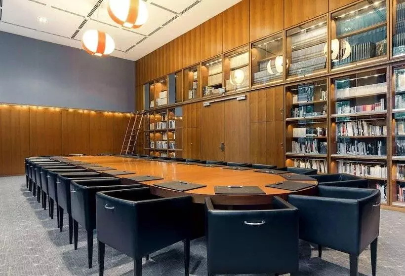 Sheraton Berlin Grand Hotel Esplanade