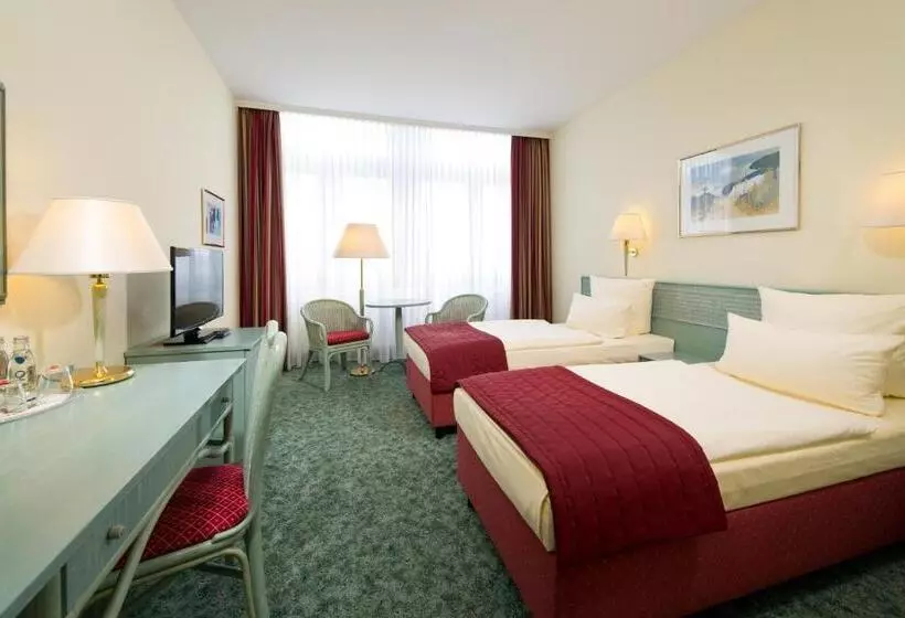 هتل Steglitz International