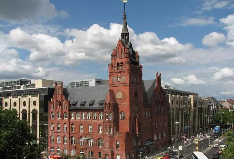 هتل Steglitz International