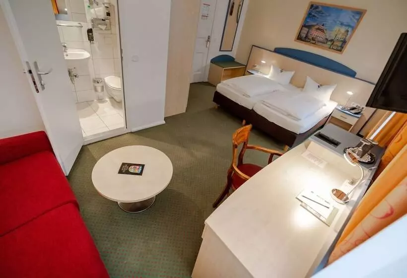 هتل Tiergarten Berlin