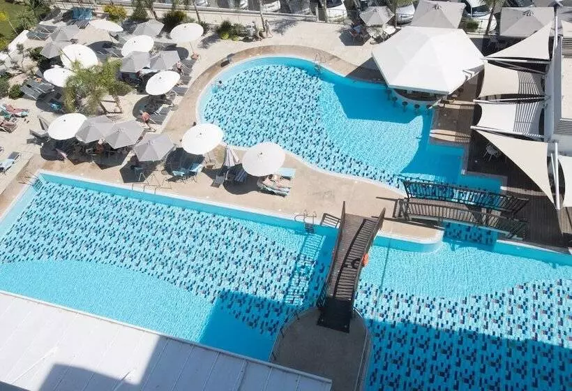 Vassos Nissi Plage Hotel & Spa