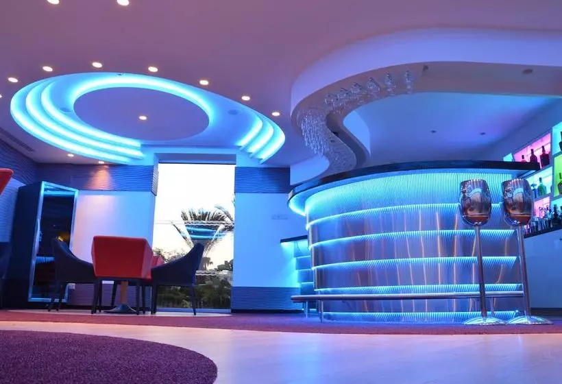 Vassos Nissi Plage Hotel & Spa