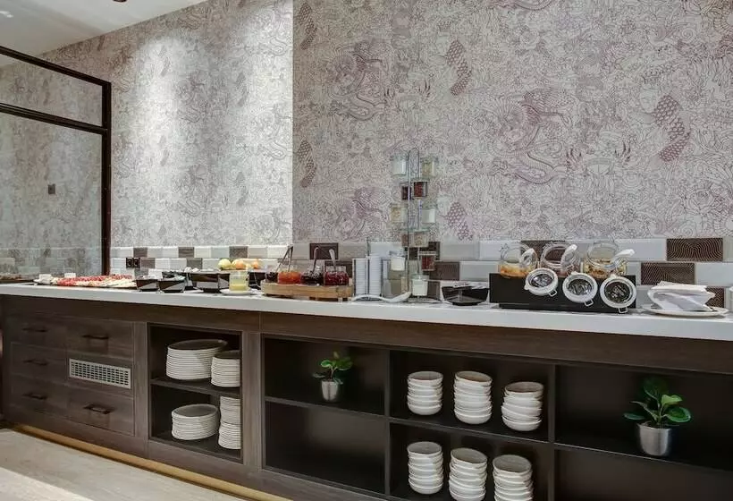 هتل Vienna House Easy by Wyndham Hamburg