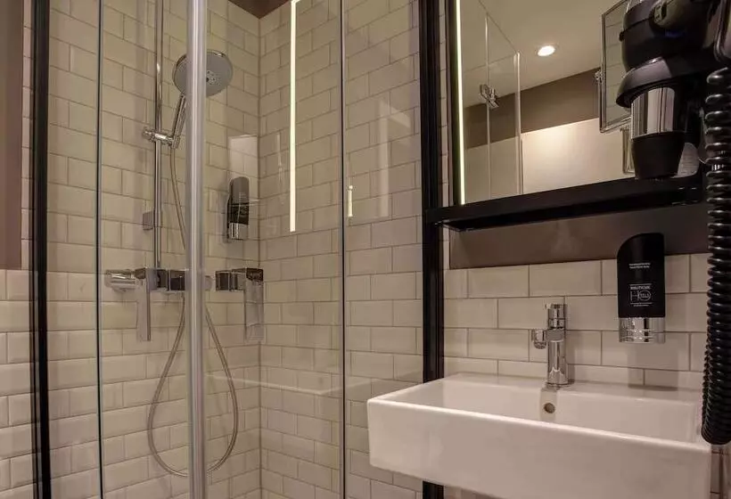 هتل Vienna House Easy by Wyndham Hamburg