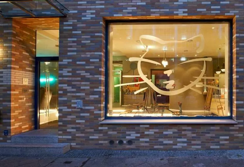 The Cat's Pajamas Hostel