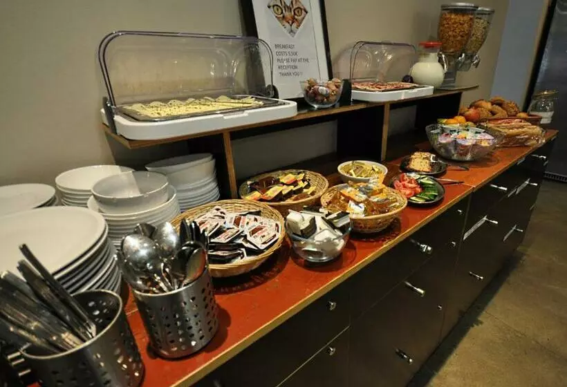 The Cat's Pajamas Hostel