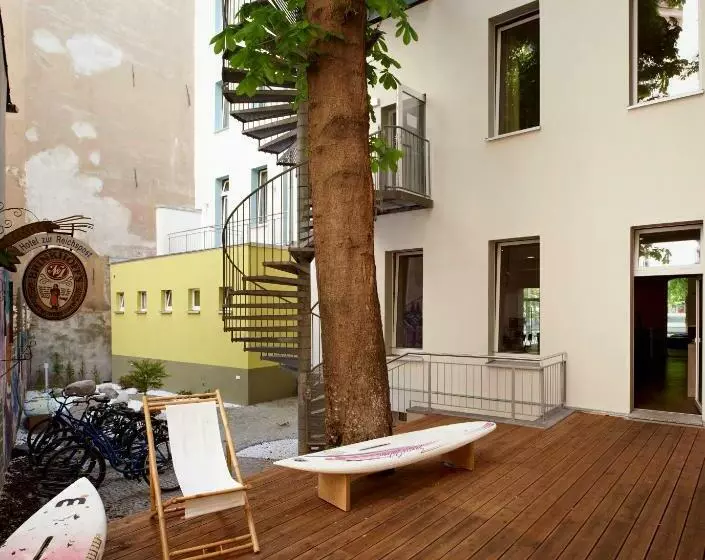 The Cat's Pajamas Hostel