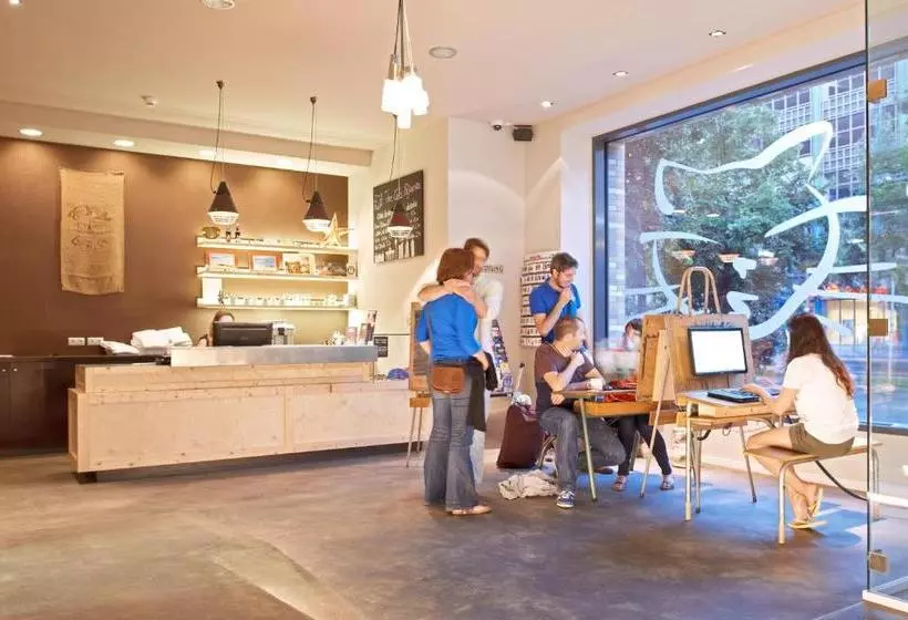 The Cat's Pajamas Hostel