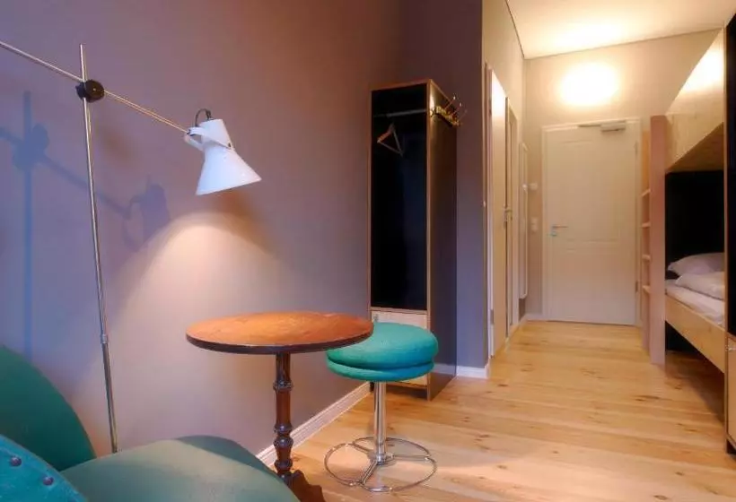 The Cat's Pajamas Hostel