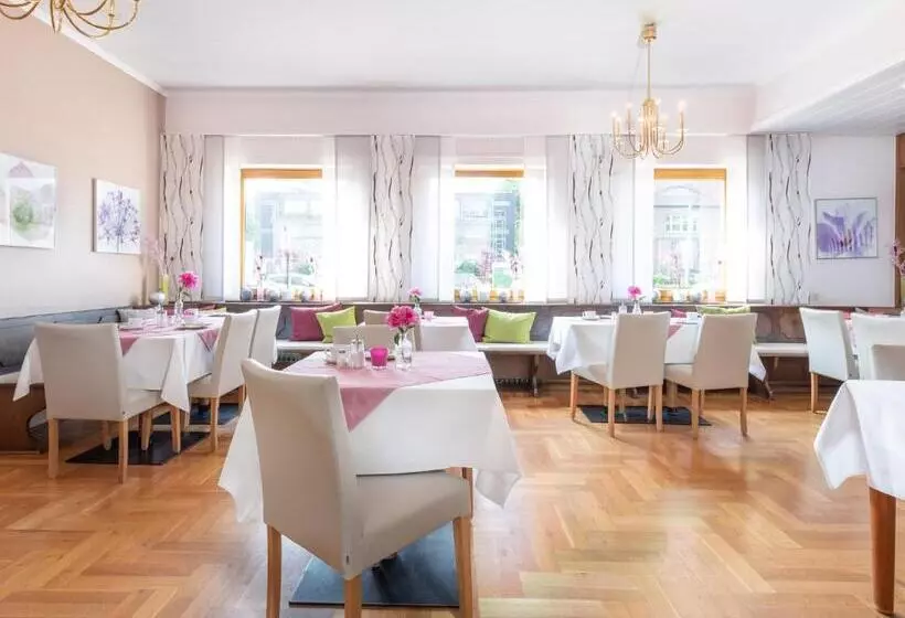 בית מלון כפרי Alte Post