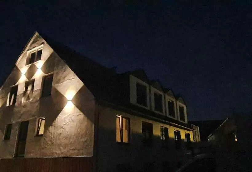 호텔 Altes Zollhaus Hülperode