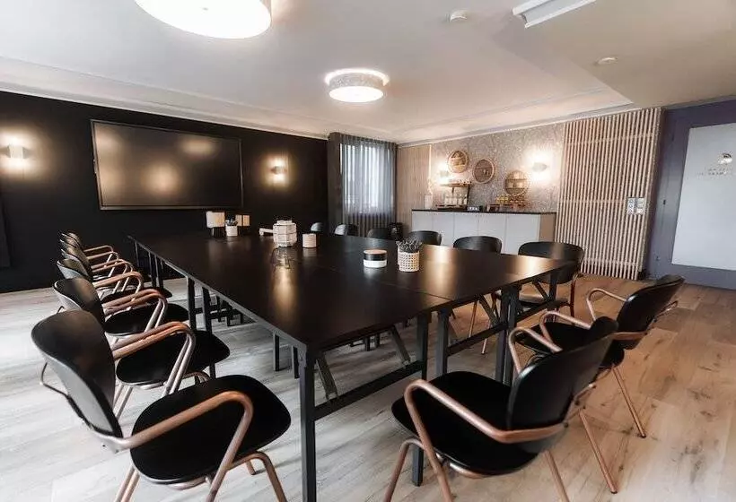 בית מלון כפרי Am Augustinerplatz