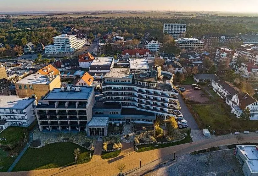 Ambassador Hotel & Spa