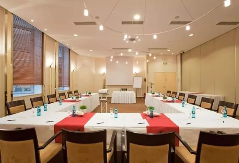 Ambassador Hotel & Spa