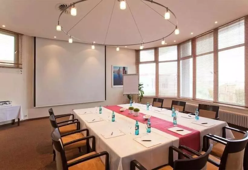 Ambassador Hotel & Spa