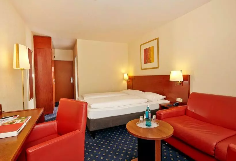 בית מלון כפרי Plaza Inn Goslar