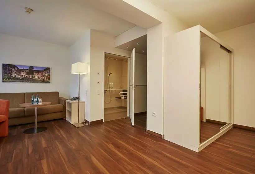 בית מלון כפרי Plaza Inn Goslar