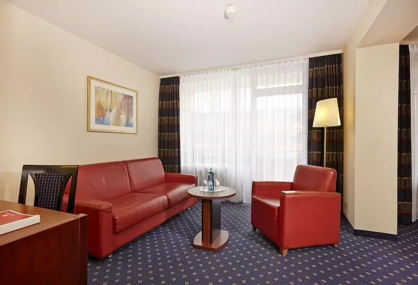 בית מלון כפרי Plaza Inn Goslar