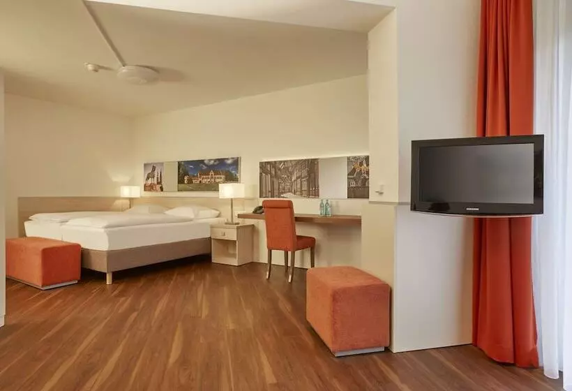 בית מלון כפרי Plaza Inn Goslar