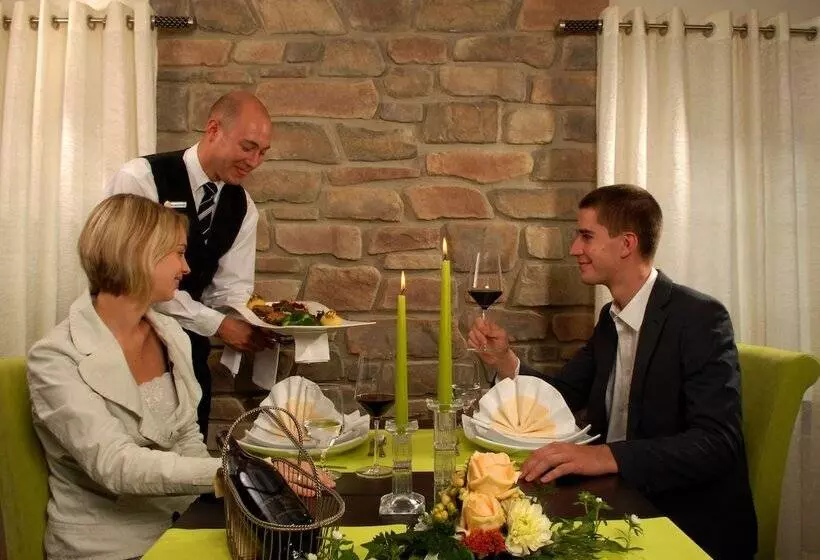 هتل Wohngut Koblenz