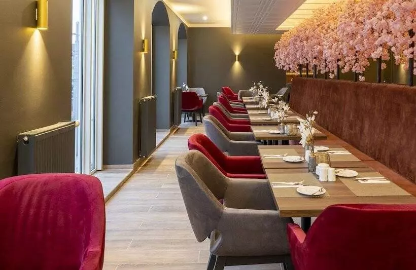 هتل Plaza Premium Columbus Bremen