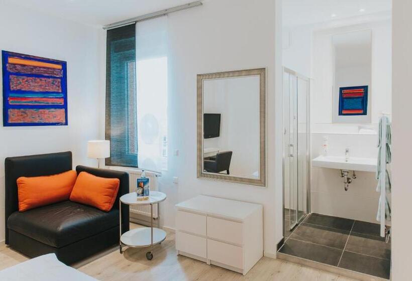 فندق Barbarossa Karlsruhe Stadtmitte