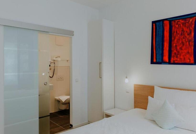 فندق Barbarossa Karlsruhe Stadtmitte