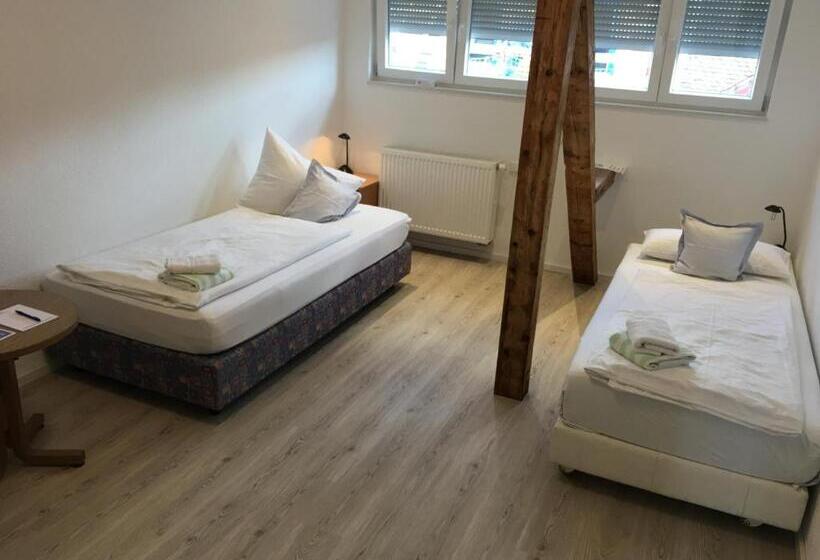 فندق Barbarossa Karlsruhe Stadtmitte