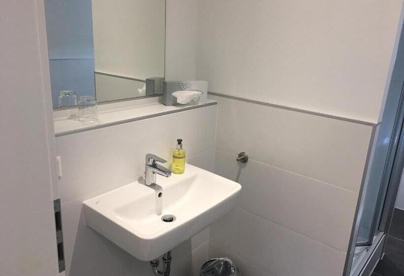 فندق Barbarossa Karlsruhe Stadtmitte