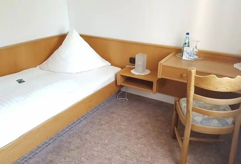 ホテル Burg Waldau