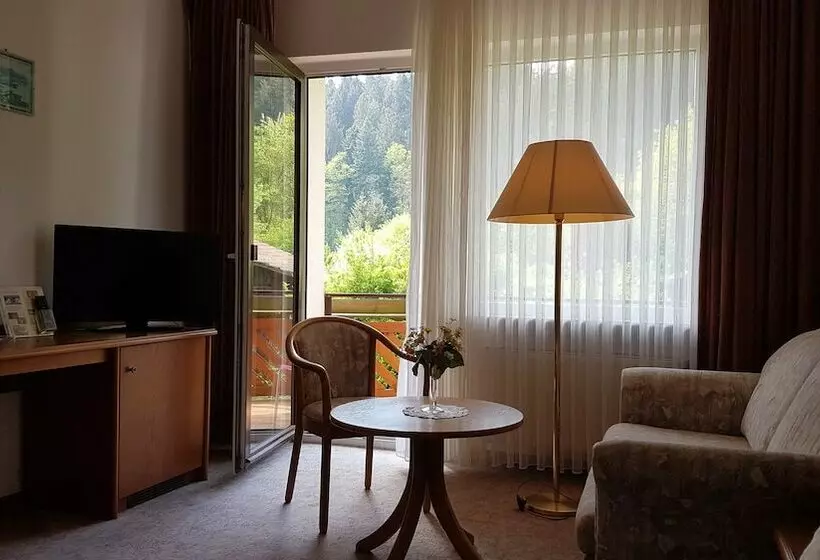 ホテル Burg Waldau