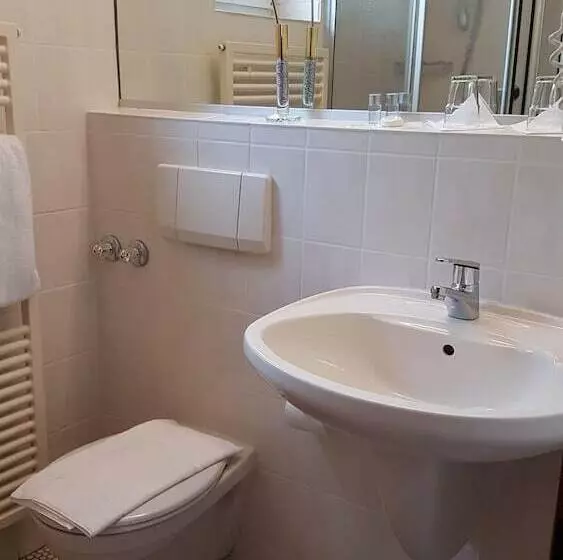 ホテル Burg Waldau