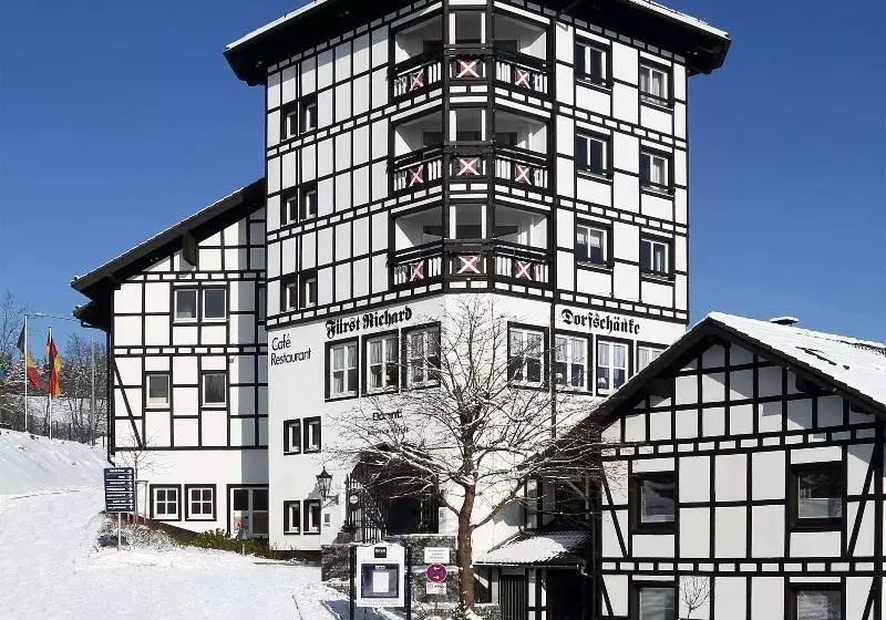 هتل Dorint Resort Winterberg