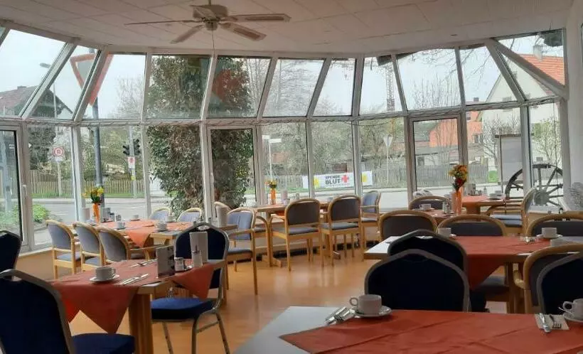 호텔 Löwen  Arian