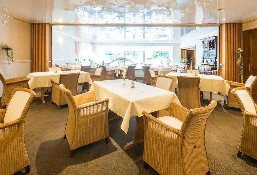 Moselromantik Hotel Zum Löwen