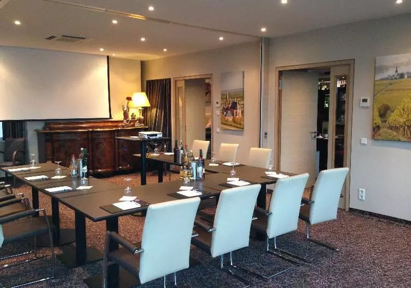 Rhein Hotel Nierstein